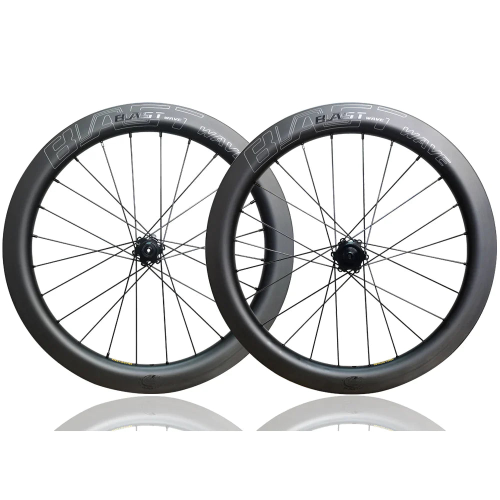 Blast Wave 700C T700 碳纖維碟剎輪組 (BW-D26)~黑標/ Blast Wave 700C T700 Carbon Disc Wheelset (BW-D26)~Black Label