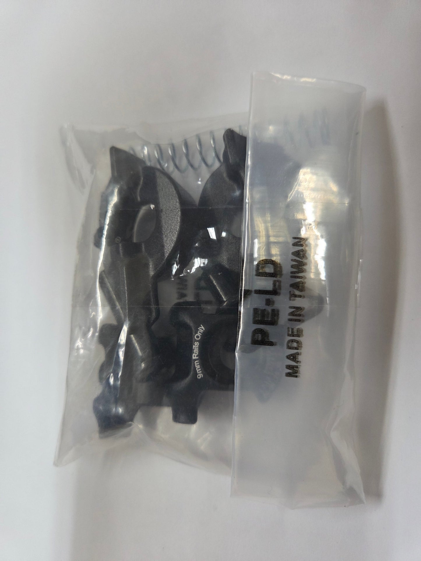 Giant Contact Switch 座通路軌碼-G14SP1 -9MM / Giant Contact Clamp/Bolt Set For 9mm-Seatpost Part-G14SP1