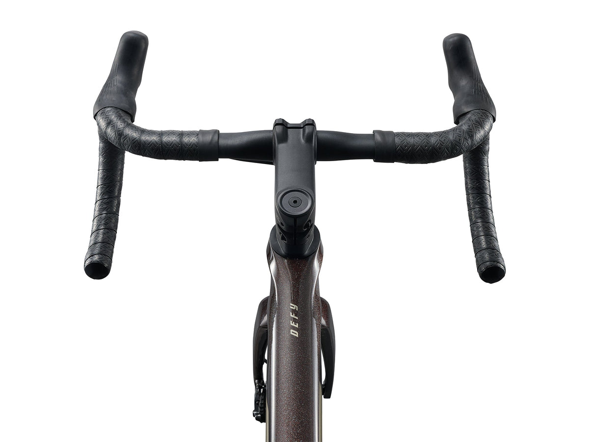 Giant 2027 Defy Advanced 1 公路車