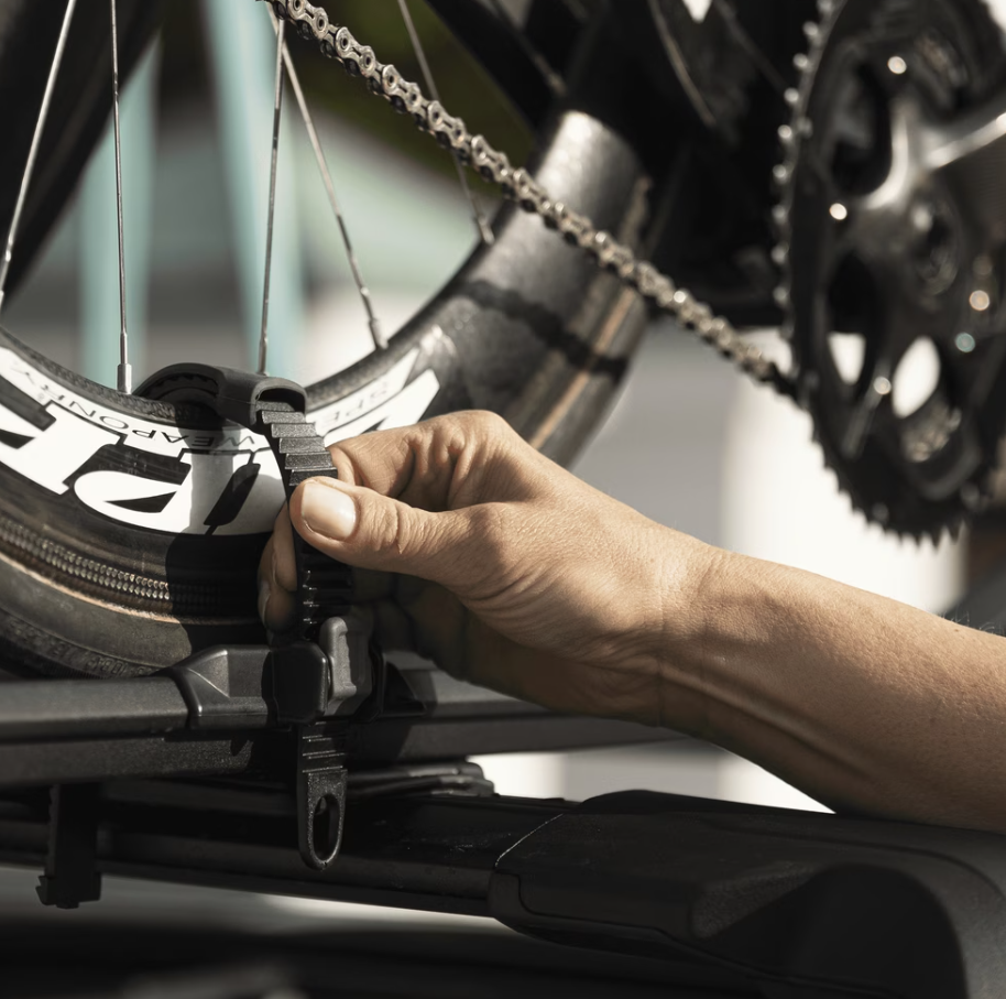 THULE FASTRIDE ROOF BIKE RACK FORK MOUNT - BLACK