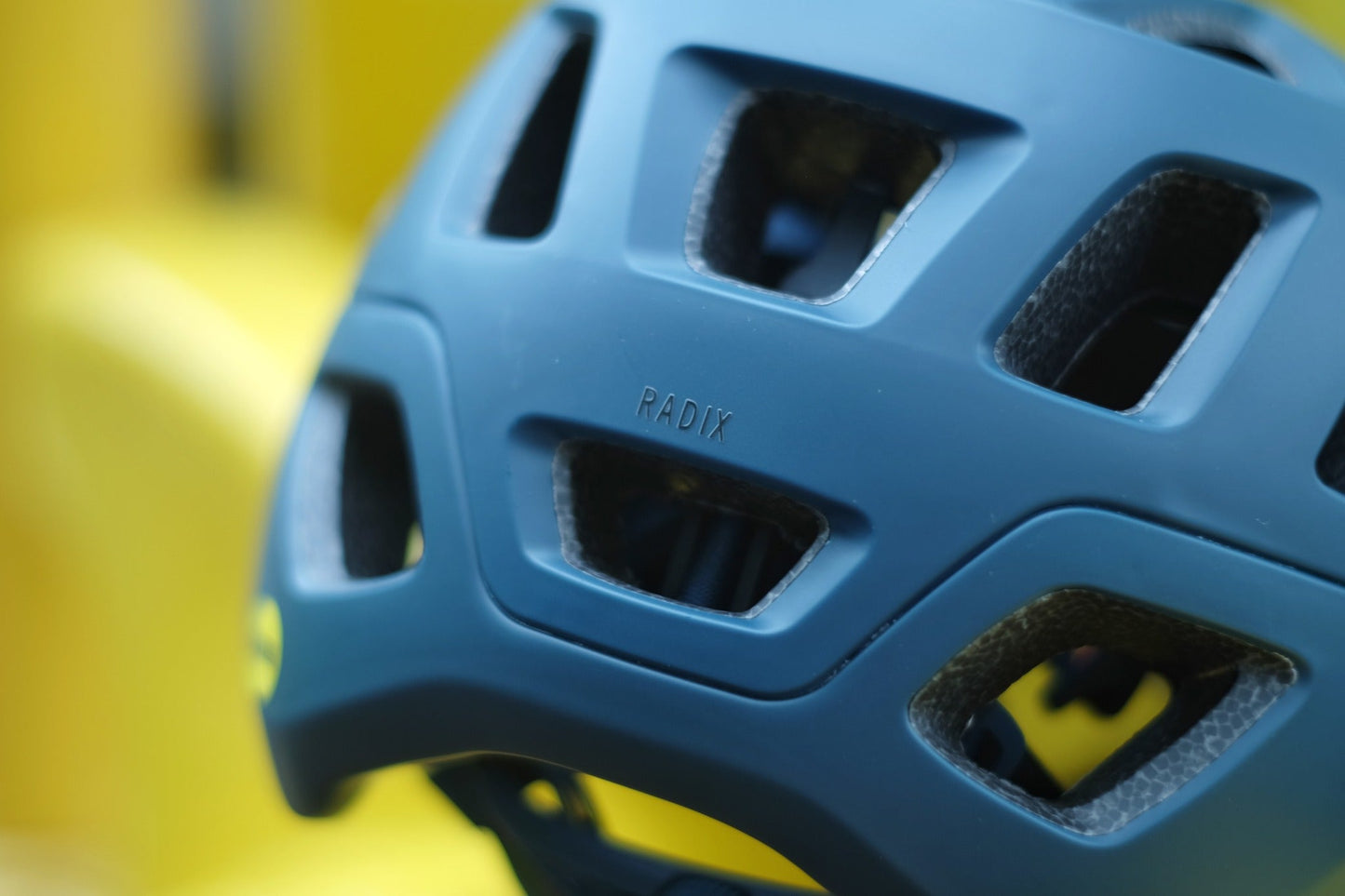 GIRO RADIX MIPS W 女士頭盔