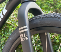 全港兒童單車大賽首選！SOLAR SL2408 24寸8速碟剎鋁合金山地車(碳纖維前叉)   / SOLAR SL2408 8 SPD DISC ALLOY MTB BIKE (Carbon Front Fork)