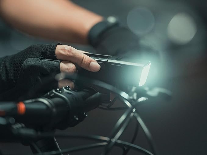 Topeak Whitelite 800BT 藍牙叉電前燈 / Topeak Whitelite 800BT Bluetooth Front Light