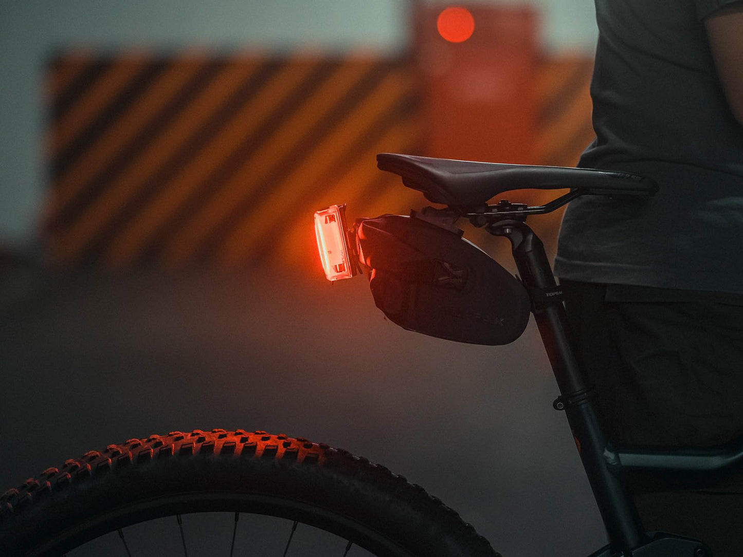 Topeak Redlite 80BT 藍牙叉電尾燈 / Topeak Redlite 80BT Bluetooth Rear Light