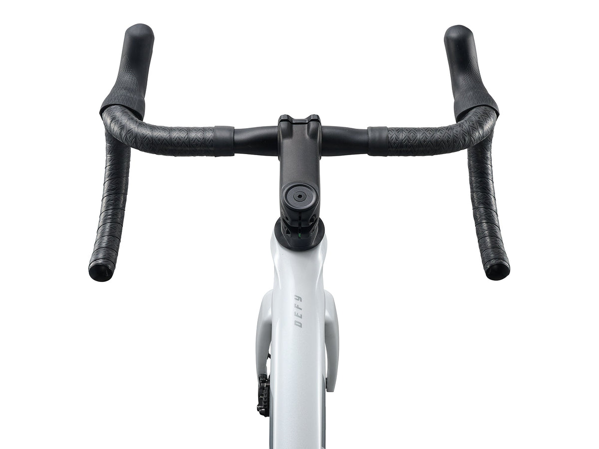 Giant 2027 Defy Advanced 2 公路車