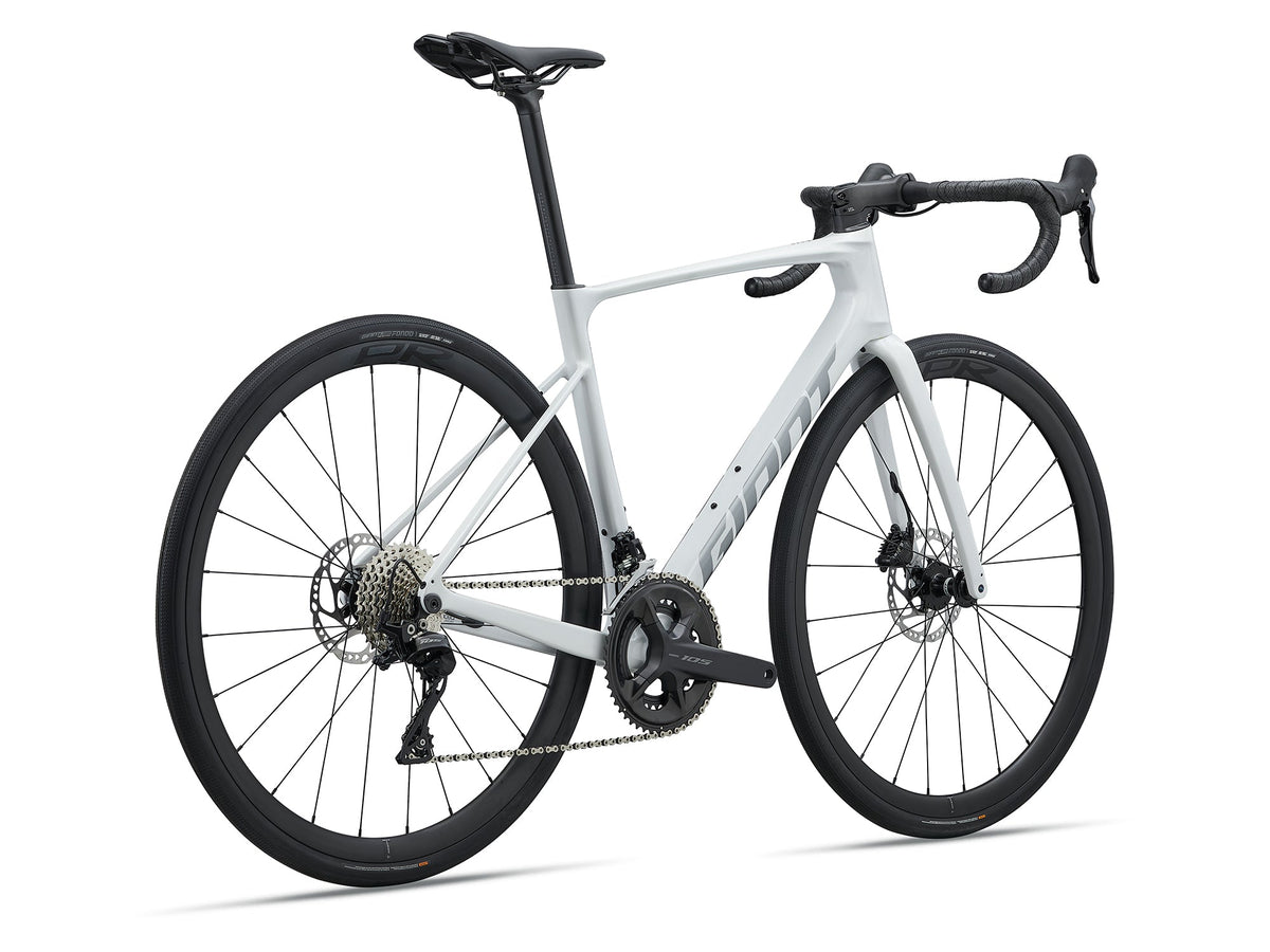 Giant 2027 Defy Advanced 2 公路車