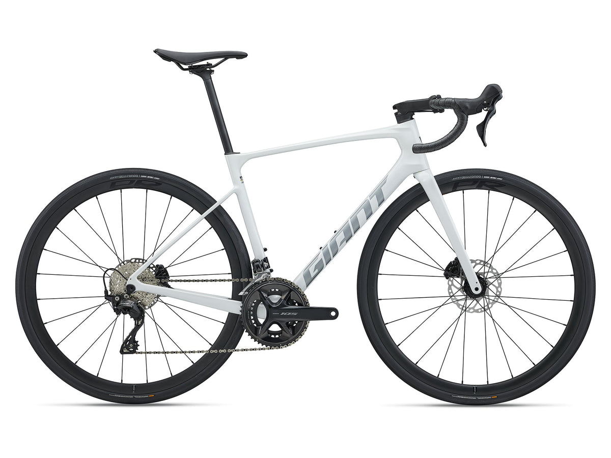 Giant 2027 Defy Advanced 2 公路車