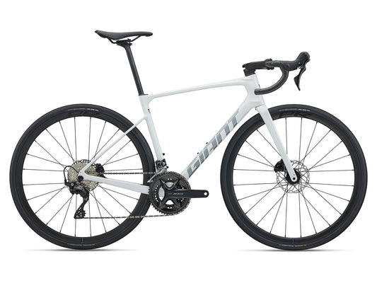 Giant 2027 Defy Advanced 2 公路車