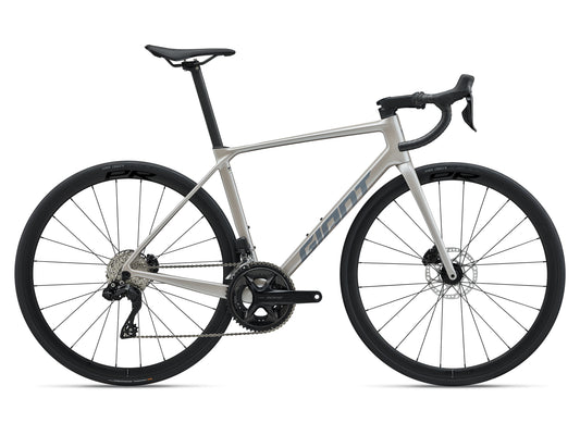 Giant 2027 TCR Advanced 1 KOM 公路車